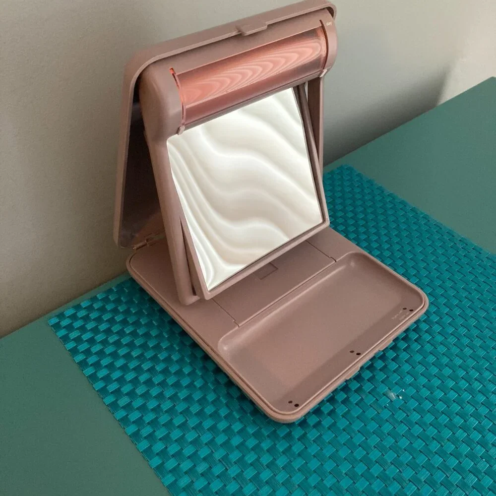 Clairol Make-Up Mirror Portable w/Magnification and Light Vintage